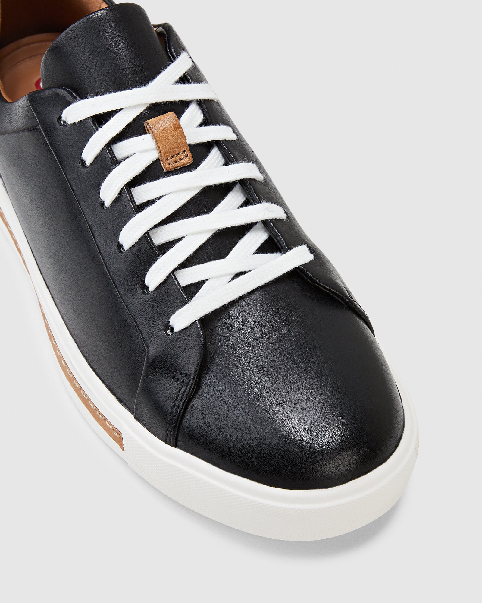 Un Maui Lace Black Leather - Image 3